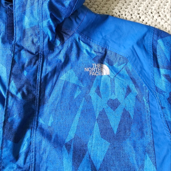 BOYS XL THE NORTH FACE DRYVENT ZIP UP GEOMETRIC JACKET - Picture 2 of 5